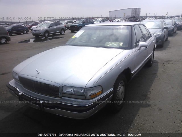 1G4CW53L0N1608936 - 1992 BUICK PARK AVENUE  SILVER photo 2