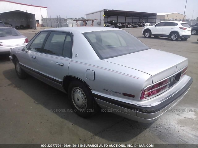 1G4CW53L0N1608936 - 1992 BUICK PARK AVENUE  SILVER photo 3