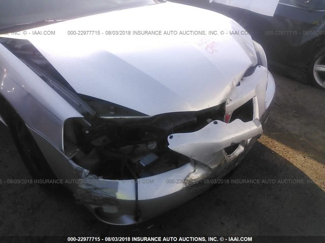 2G2WS522441130197 - 2004 PONTIAC GRAND PRIX GT2 ვერცხლისფერი ფოტო 6