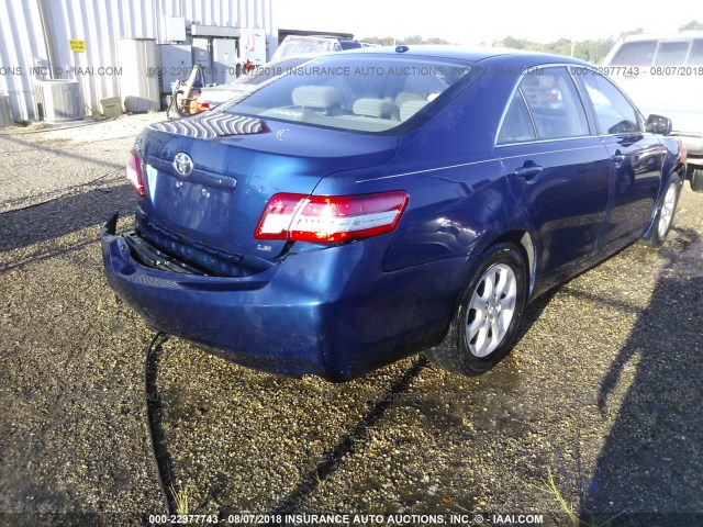 4T1BF3EK2BU713038 - 2011 TOYOTA CAMRY SE/LE/XLE ლურჯი ფოტო 4