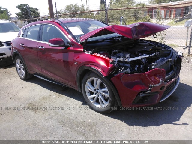 SJKCH5CP9JA059648 - 2018 INFINITI QX30 LUXURY/PREMIUM/SPORT RED photo 1