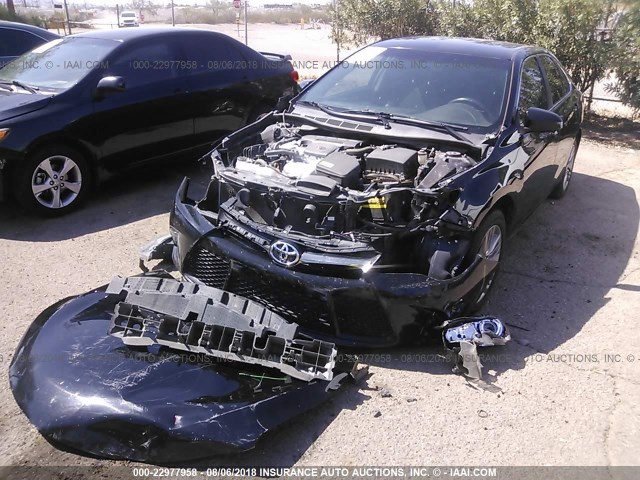 4T1BF1FKXFU029749 - 2015 TOYOTA CAMRY LE/XLE/SE/XSE შავი ფოტო 6