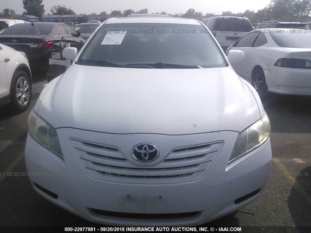 4T1BE46K07U718365 - 2007 TOYOTA CAMRY NEW GENERAT CE/LE/XLE/SE WHITE photo 6