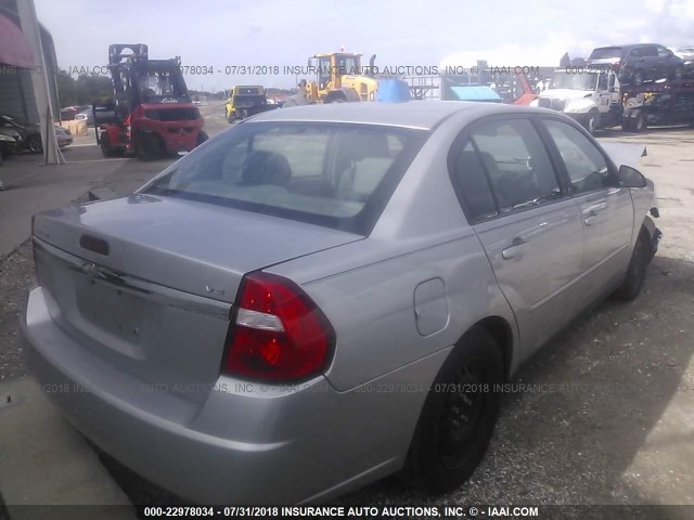 1G1ZS58N28F102352 - 2008 CHEVROLET MALIBU LS SILVER photo 4