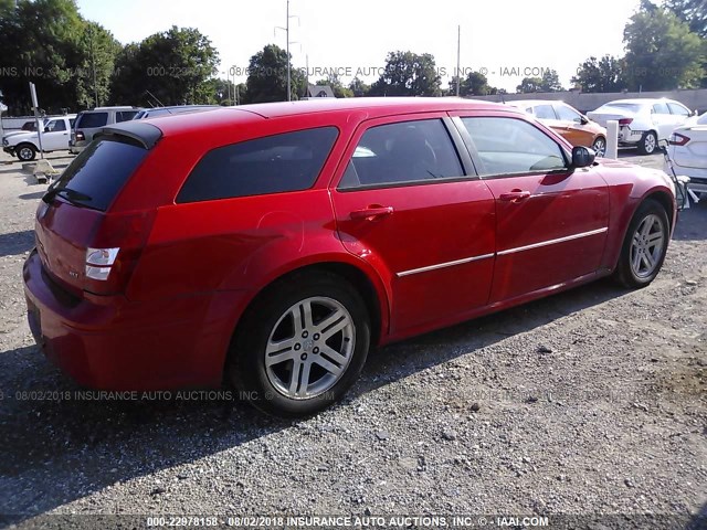 2D4FV47V07H771300 - 2007 DODGE MAGNUM SXT RED photo 4