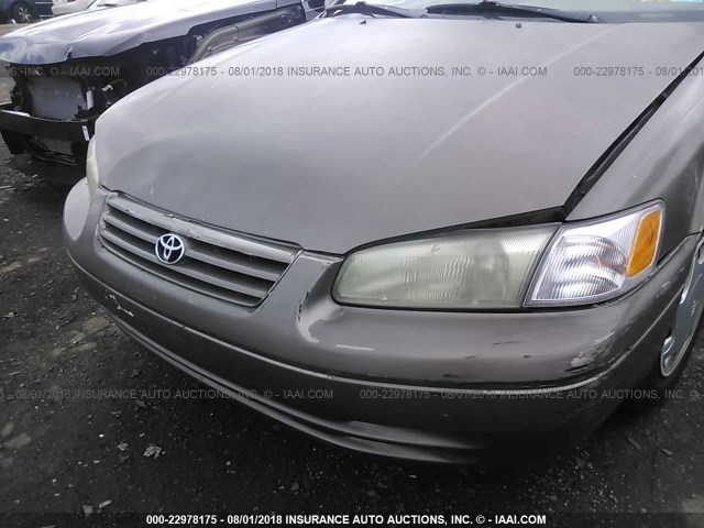 4T1BG22K3XU402723 - 1999 TOYOTA CAMRY CE/LE/XLE ყავისფერი ფოტო 6