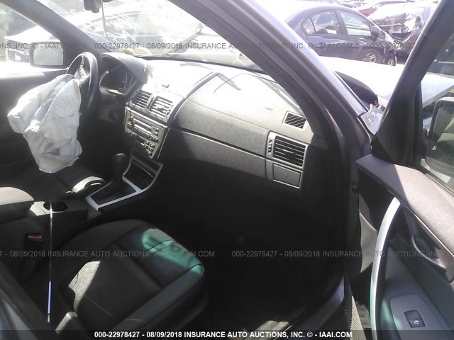 WBXPA73444WC40633 - 2004 BMW X3 2.5I GRAY photo 5