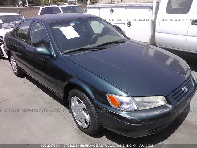 JT2BF22K2W0115475 - 1998 TOYOTA CAMRY CE/LE/XLE GREEN photo 1