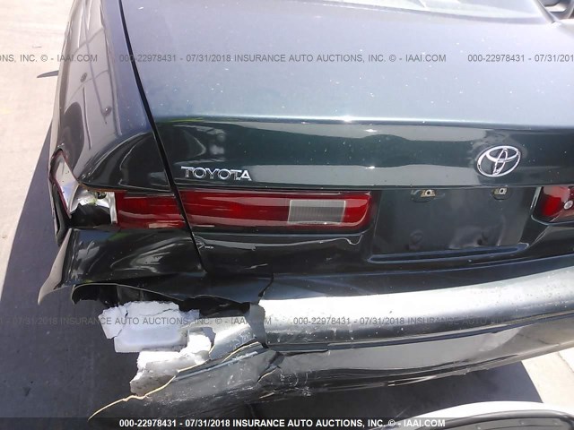 JT2BF22K2W0115475 - 1998 TOYOTA CAMRY CE/LE/XLE GREEN photo 6