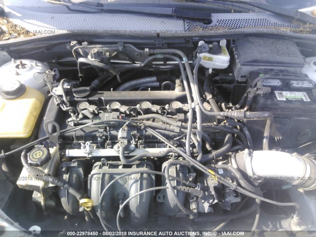 1FAHP34N07W137801 - 2007 FORD FOCUS ZX4/S/SE/SES 白色 照片 10