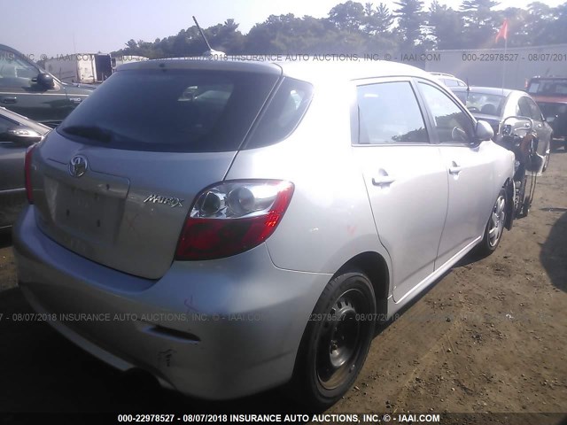 2T1KU4EE5AC247367 - 2010 TOYOTA COROLLA MATRIX  SILVER photo 4