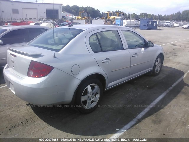 1G1AL58F687173289 - 2008 CHEVROLET COBALT LT SILVER photo 4