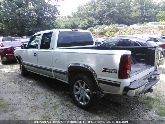 1GCEK19TX3E247925 - 2003 CHEVROLET SILVERADO K1500 WHITE photo 3