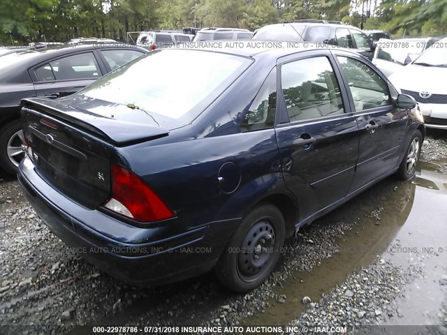 1FAFP343X1W290554 - 2001 FORD FOCUS SE/SE SPORT BLUE photo 4