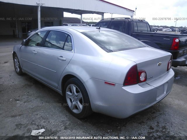 1G1ZB5E13BF117838 - 2011 CHEVROLET MALIBU LS Gümüş foto 3