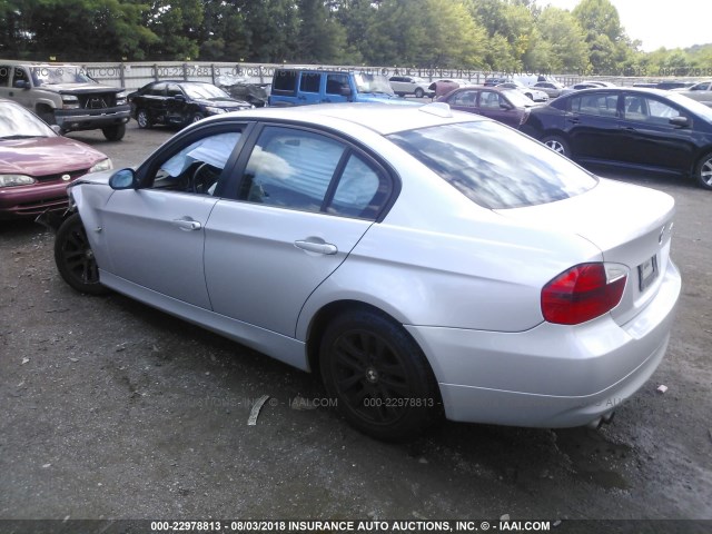 WBAVB17576NK35799 - 2006 BMW 325 I AUTOMATIC ვერცხლისფერი ფოტო 3