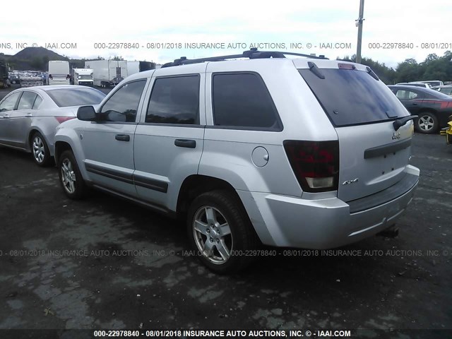 1J4HR48N25C540899 - 2005 JEEP GRAND CHEROKEE LAREDO/COLUMBIA/FREEDOM 银色 照片 3