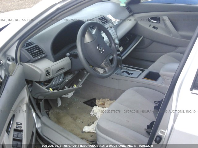 4T1BE46K58U254328 - 2008 TOYOTA CAMRY CE/LE/XLE/SE SILVER photo 5