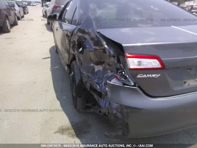 4T4BF1FKXER400672 - 2014 TOYOTA CAMRY L/SE/LE/XLE 灰色 照片 6