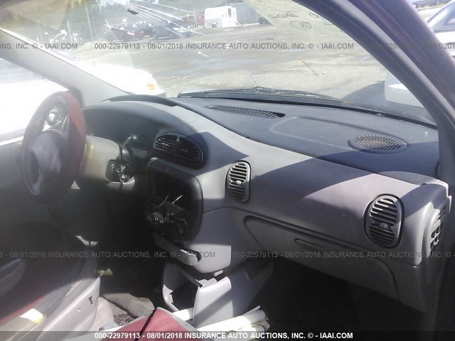 2B4FP25B8YR681728 - 2000 DODGE CARAVAN PURPLE photo 5