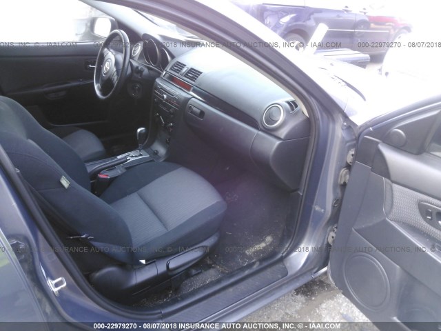 JM1BK32F681128643 - 2008 MAZDA 3 I GRAY photo 5