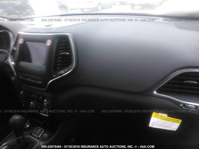 1C4PJMLB2KD181405 - 2019 JEEP CHEROKEE GRAY photo 5