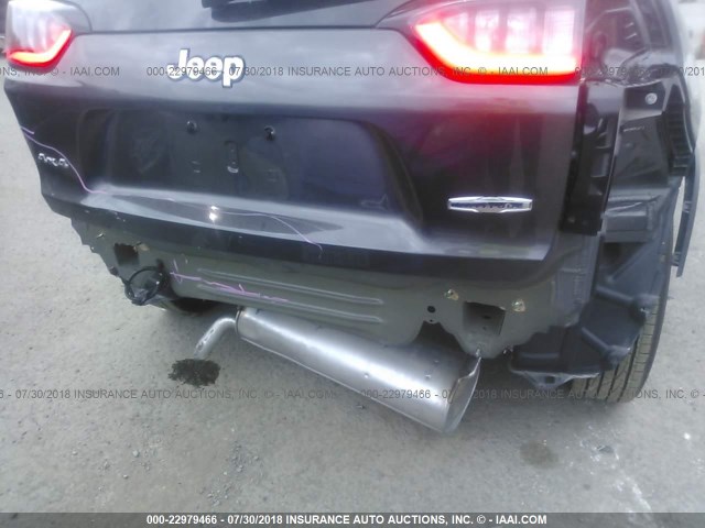 1C4PJMLB2KD181405 - 2019 JEEP CHEROKEE GRAY photo 6