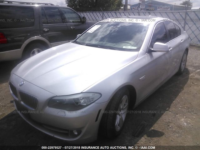 WBAXH5C5XCDW08811 - 2012 BMW 528 XI SILVER photo 2