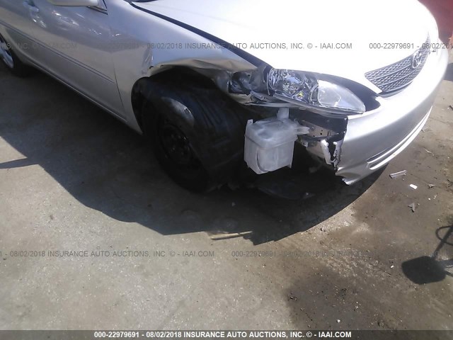 4T1BE32K94U792055 - 2004 TOYOTA CAMRY LE/XLE/SE Gümüş foto 6
