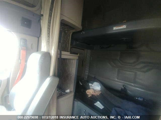 1FUJGLDR1CSBA3857 - 2012 FREIGHTLINER CASCADIA 125  Unknown photo 5