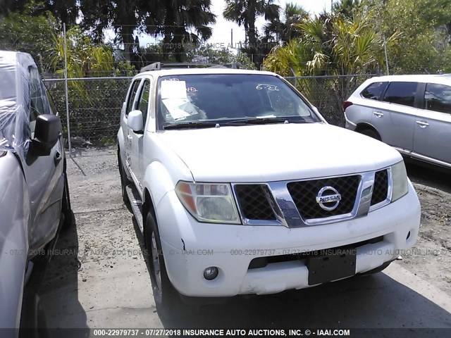 5N1AR18U65C754044 - 2005 NISSAN PATHFINDER LE/SE/XE WHITE photo 6