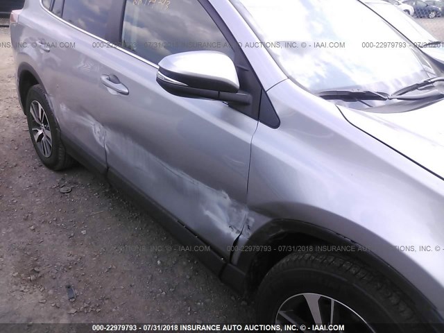 2T3RFREV9JW730095 - 2018 TOYOTA RAV4 ADVENTURE/XLE 银色 照片 6