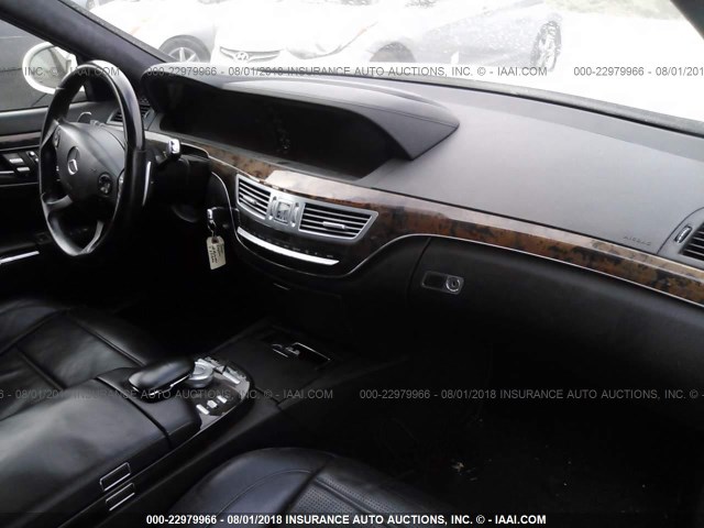 WDDNG77X28A153648 - 2008 MERCEDES-BENZ S 63 AMG WHITE photo 5