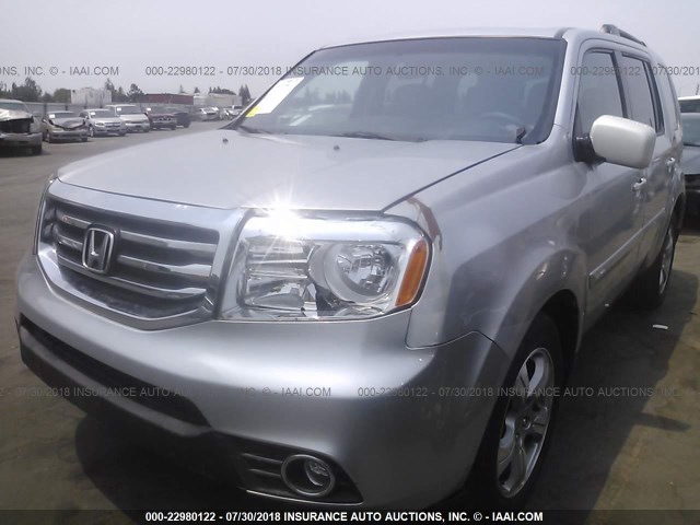 5FNYF4H39FB015064 - 2015 HONDA PILOT SE SILVER photo 6