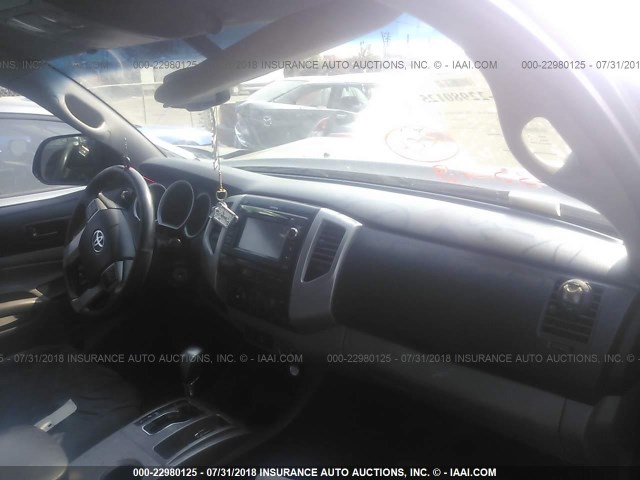 5TFTX4CNXDX027887 - 2013 TOYOTA TACOMA ACCESS CAB Grau Foto 5