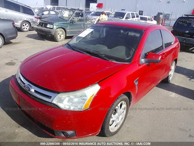 1FAHP33N08W111329 - 2008 FORD FOCUS SE/SEL/SES RED photo 2