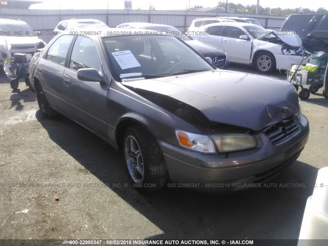 4T1BG22K4XU469010 - 1999 TOYOTA CAMRY CE/LE/XLE 棕色 照片 1