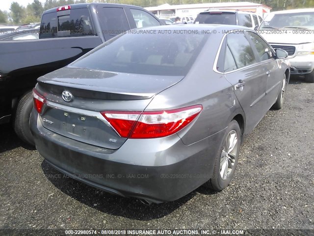 4T1BF1FK9GU140312 - 2016 TOYOTA CAMRY LE/XLE/SE/XSE GRAY photo 4
