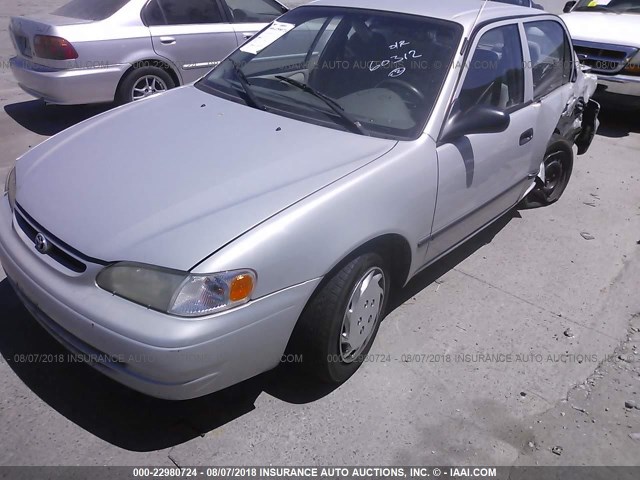 1NXBR12E1YZ339928 - 2000 TOYOTA COROLLA VE/CE/LE SILVER photo 2