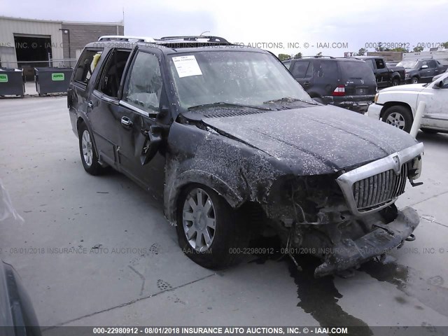 5LMFU28R03LJ25265 - 2003 LINCOLN NAVIGATOR BLACK photo 1