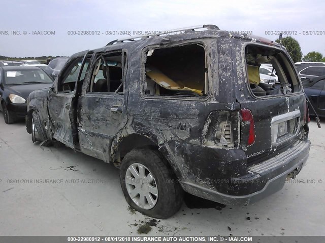5LMFU28R03LJ25265 - 2003 LINCOLN NAVIGATOR BLACK photo 3