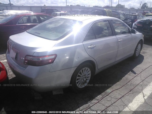 4T1BE46K17U076867 - 2007 TOYOTA CAMRY NEW GENERAT CE/LE/XLE/SE SILVER photo 4