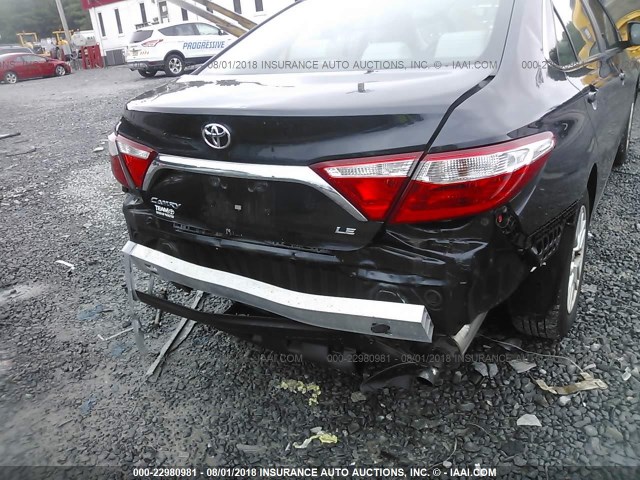 4T4BF1FK5GR542124 - 2016 TOYOTA CAMRY LE/XLE/SE/XSE 蓝色 照片 6