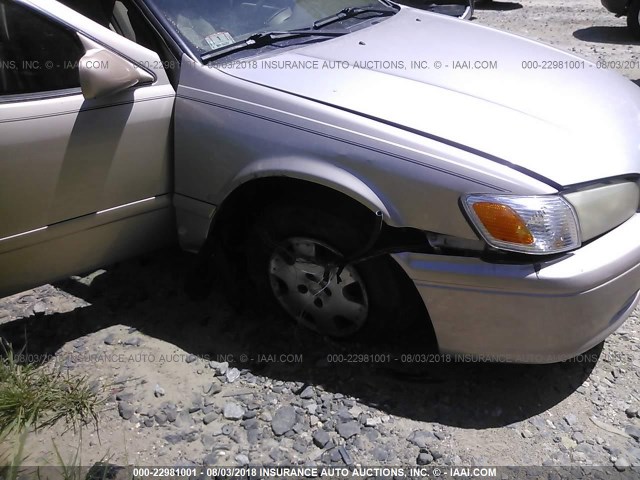 4T1BG22K6YU961734 - 2000 TOYOTA CAMRY CE/LE/XLE 棕色 照片 6