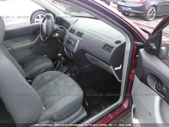 3FAFP31N35R154121 - 2005 FORD FOCUS ZX3 RED photo 5