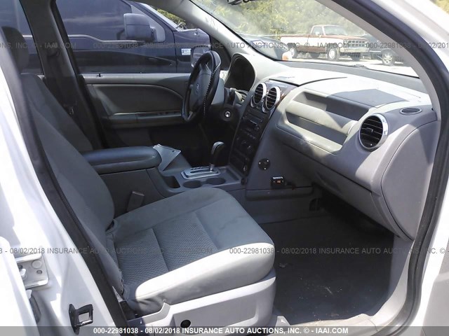 1FMDK02197GA41516 - 2007 FORD FREESTYLE SEL WHITE photo 5