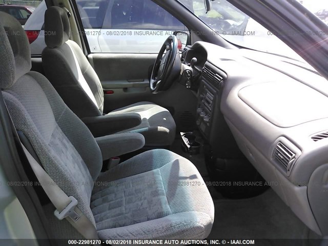 1GMDX03EX1D207389 - 2001 PONTIAC MONTANA GRAY photo 5