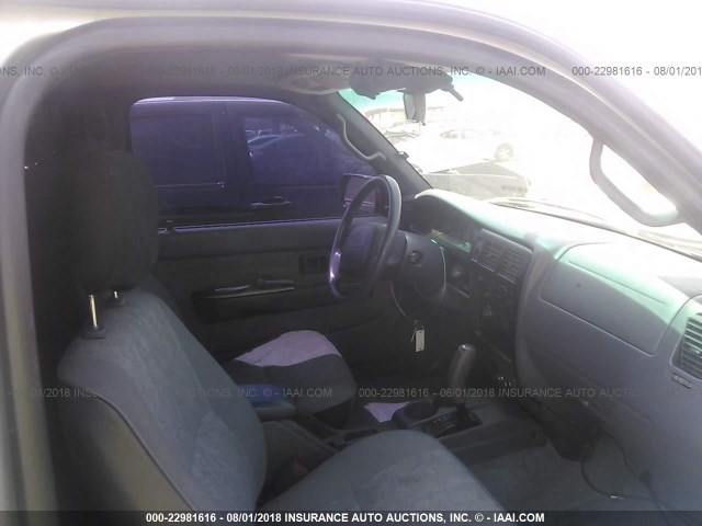 4TASN92N9YZ598874 - 2000 TOYOTA TACOMA XTRACAB PRERUNNER 银色 照片 5