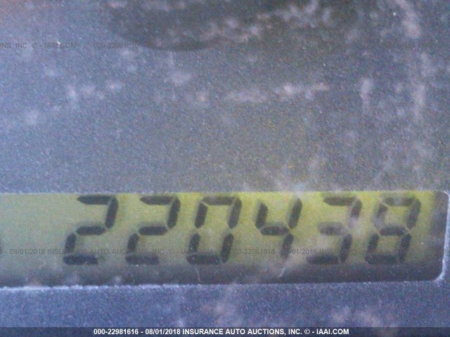 4TASN92N9YZ598874 - 2000 TOYOTA TACOMA XTRACAB PRERUNNER 银色 照片 7