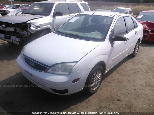 1FAFP34N77W284477 - 2007 FORD FOCUS ZX4/S/SE/SES 白色 照片 2
